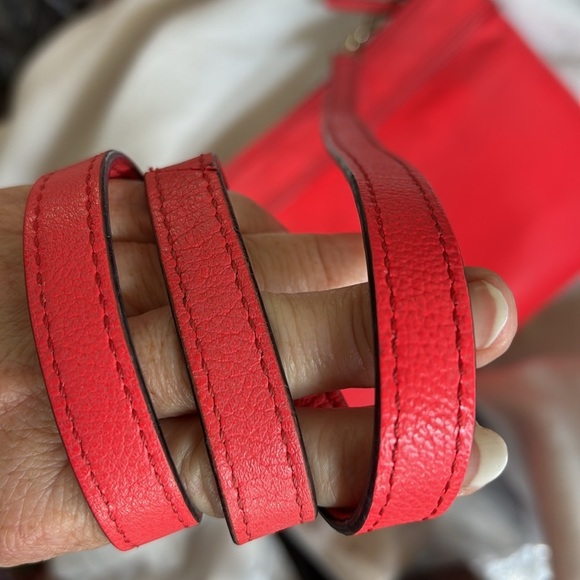 Kate Spade Crossbody bag leather orangeish red bow on front chain strap det - Picture 8 of 16